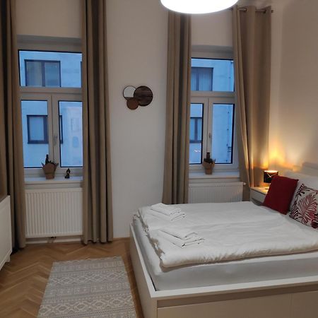 Humboldt Feel Good Apartments Wenen Buitenkant foto