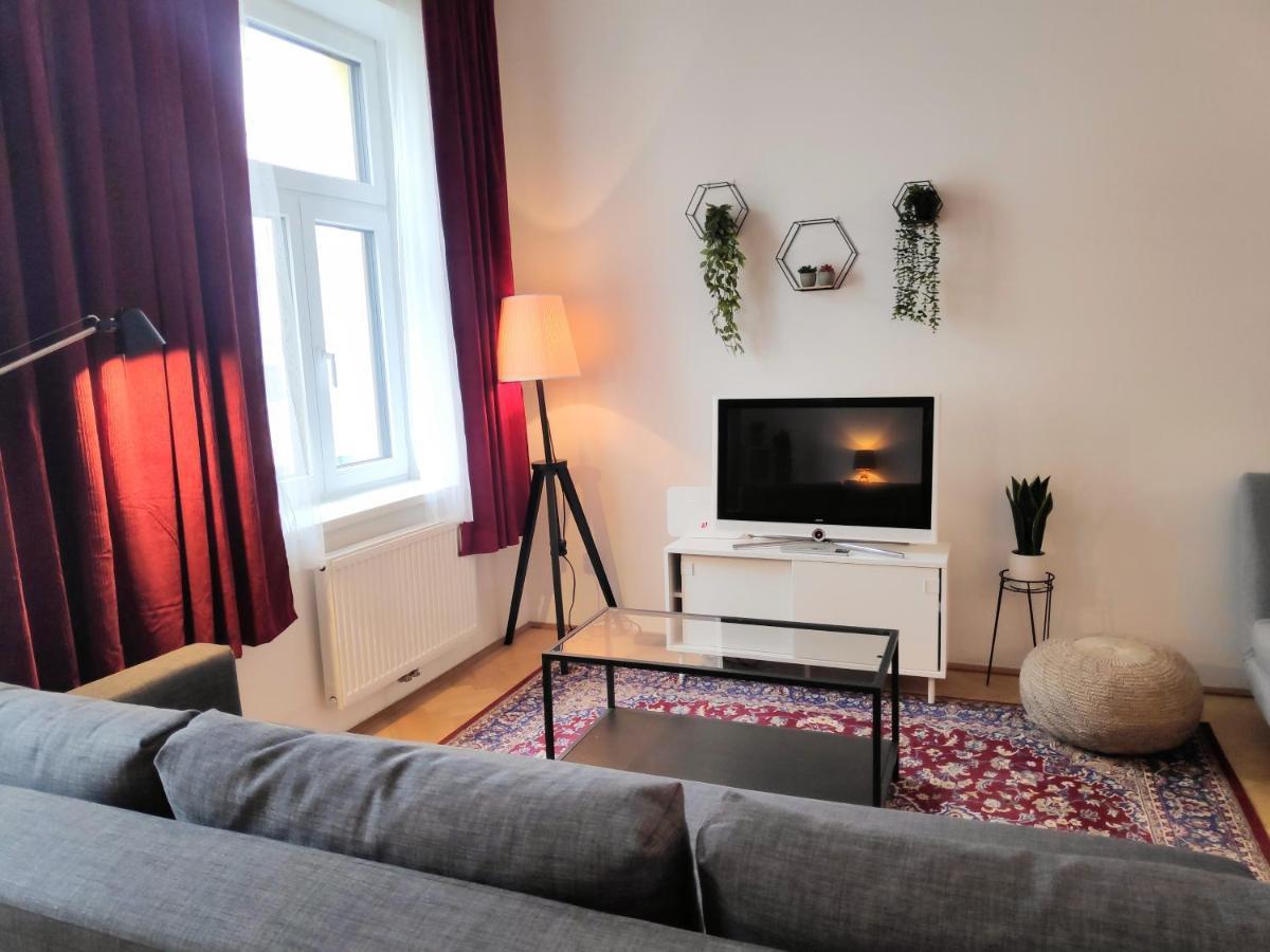 Humboldt Feel Good Apartments Wenen Buitenkant foto
