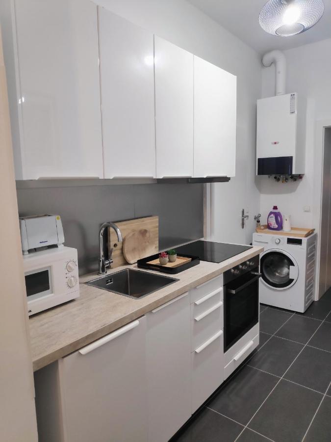 Humboldt Feel Good Apartments Wenen Buitenkant foto