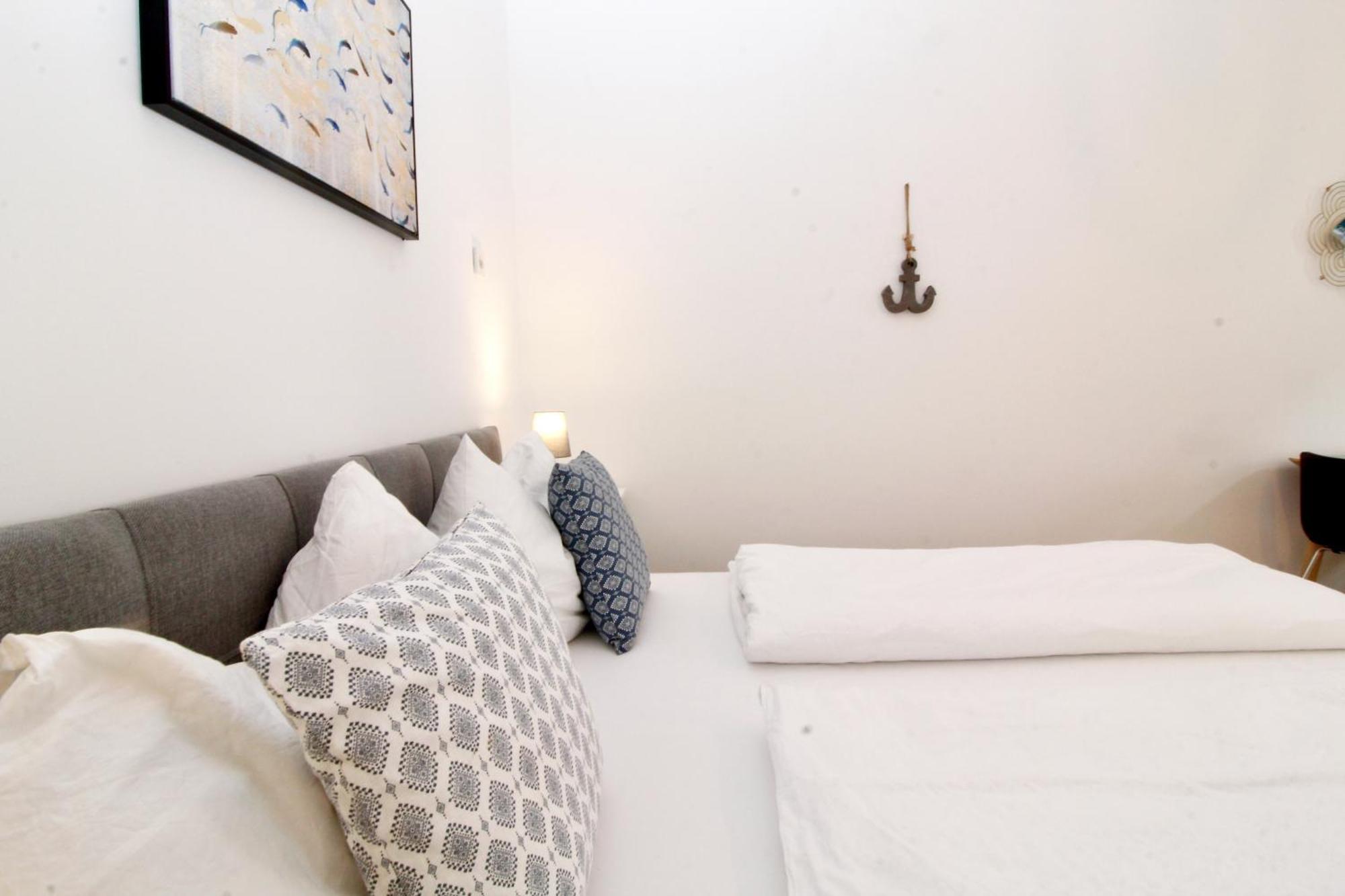 Humboldt Feel Good Apartments Wenen Buitenkant foto